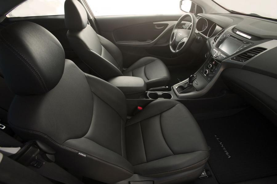  Hyundai Elantra Coupe 2014 года  (фото 10 из 25)